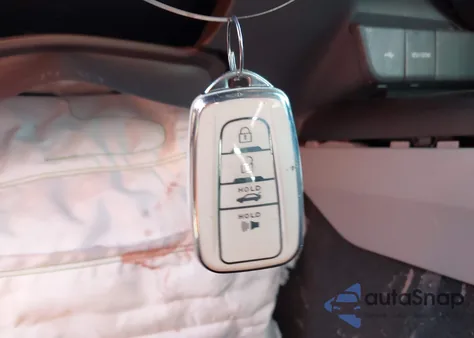 2021 Toyota Camry Le Hybrid z USA, uszkodzony, nr VIN 4T1C31AK9MU022163